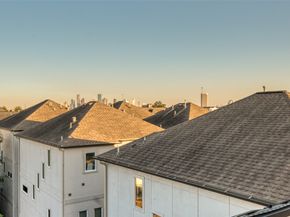 5521 Kiam Street, Houston TX 77007