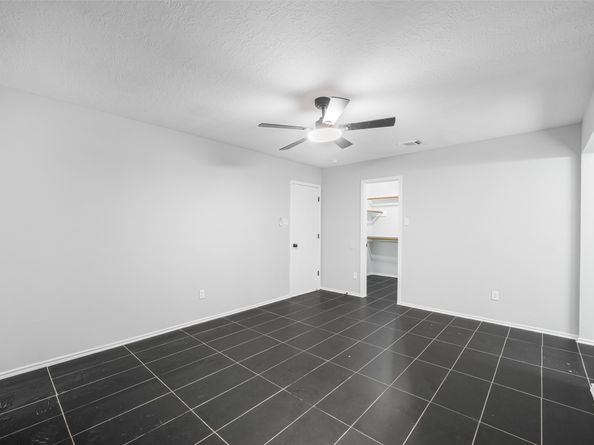 8906 Westplace Drive, Houston TX 77071