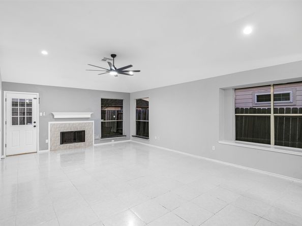 8906 Westplace Drive, Houston TX 77071