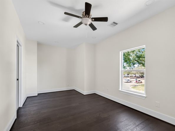 1435 Overhill Street, Houston TX 77018