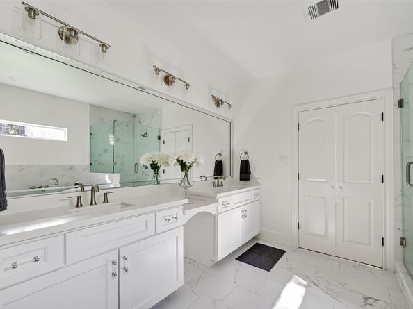 1435 Overhill Street, Houston TX 77018