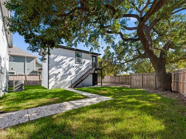 1435 Overhill Street, Houston TX 77018