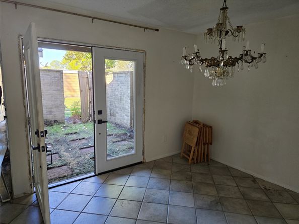 6106 W Airport Boulevard 18, Houston TX 77035