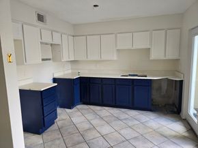 6106 W Airport Boulevard 18, Houston TX 77035