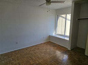 6106 W Airport Boulevard 18, Houston TX 77035