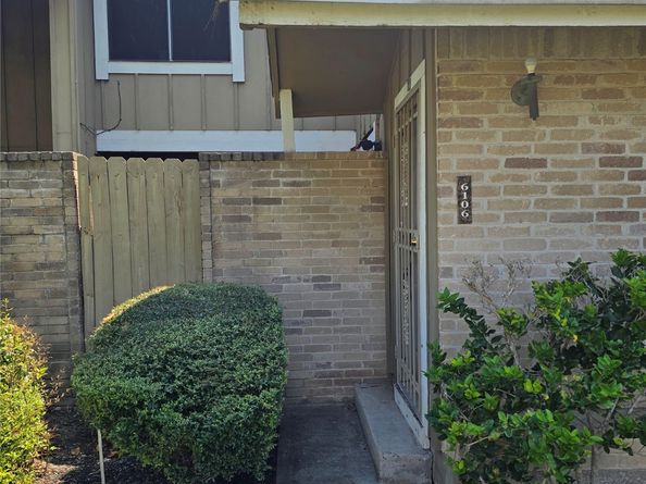 6106 W Airport Boulevard 18, Houston TX 77035