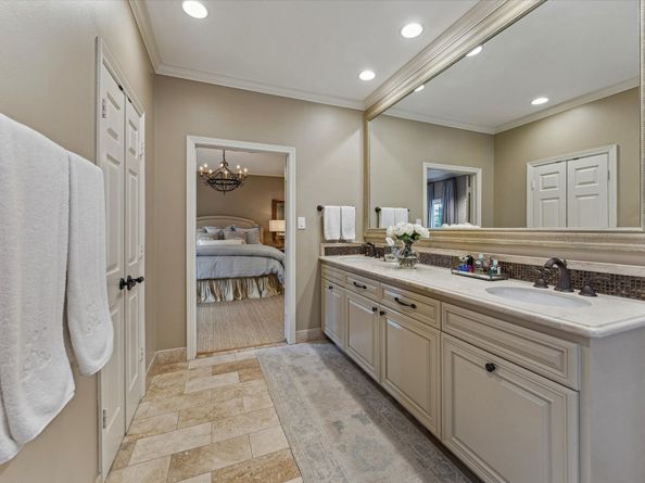 5714 Tangle Circle Lane, Houston TX 77057