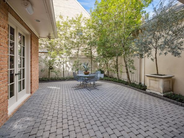 5714 Tangle Circle Lane, Houston TX 77057