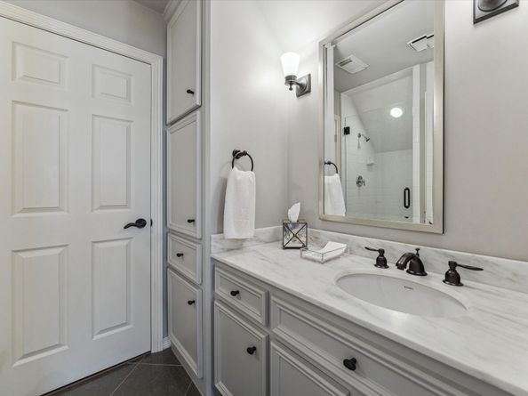 5714 Tangle Circle Lane, Houston TX 77057