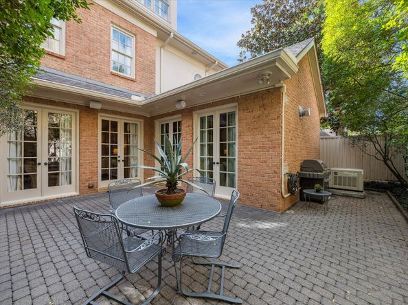 5714 Tangle Circle Lane, Houston TX 77057