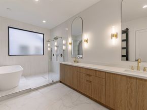 1104 W 9th Street, Houston TX 77007