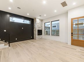 1104 W 9th Street, Houston TX 77007