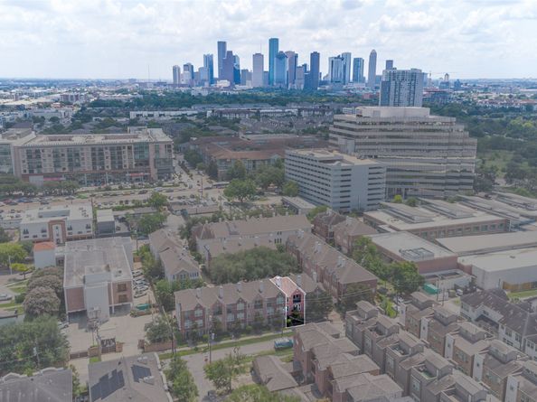 726 Hartman Street, Houston TX 77007