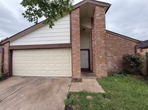 8715 Belle Glen Drive, Houston TX 77099