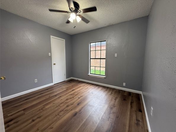 8715 Belle Glen Drive, Houston TX 77099