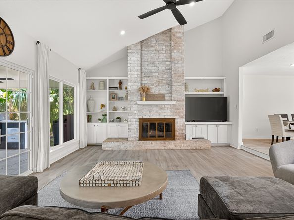 1630 Fall Valley Drive, Houston TX 77077