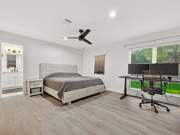 1630 Fall Valley Drive, Houston TX 77077