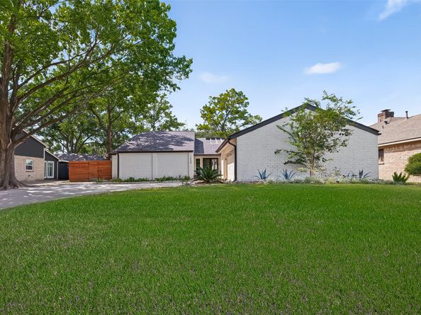 1630 Fall Valley Drive, Houston TX 77077