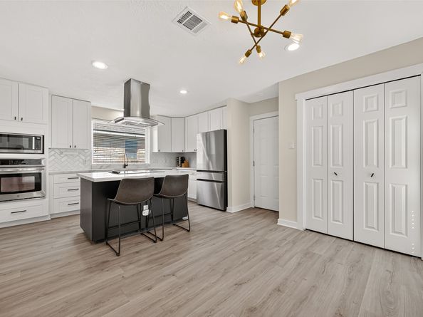 1630 Fall Valley Drive, Houston TX 77077