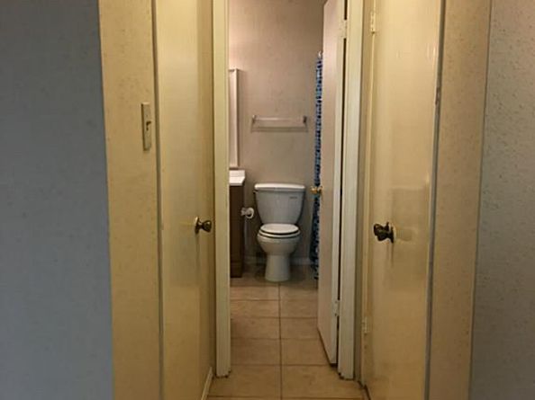 10075 Westpark Drive 14, Houston TX 77042