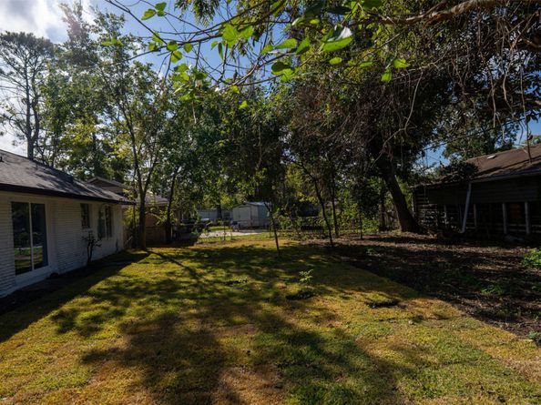 10221 Bretton Drive, Houston TX 77016