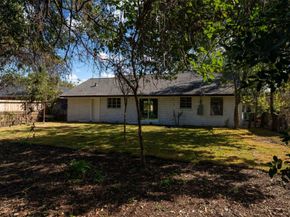 10221 Bretton Drive, Houston TX 77016