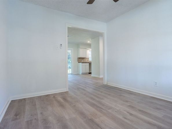 10221 Bretton Drive, Houston TX 77016