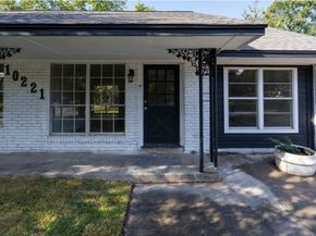 10221 Bretton Drive, Houston TX 77016