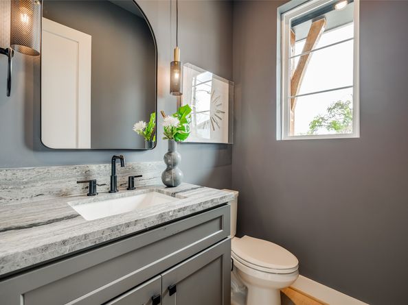 902 E 25TH Street, Houston TX 77009