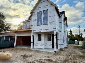 902 E 25TH Street, Houston TX 77009