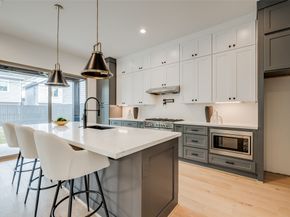 902 E 25TH Street, Houston TX 77009