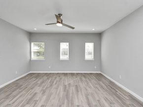 5941 Southlea Street, Houston TX 77033