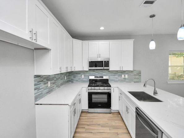 5941 Southlea Street, Houston TX 77033