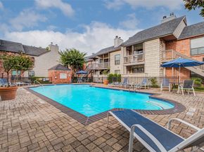 2829 Timmons Lane 167, Houston TX 77027