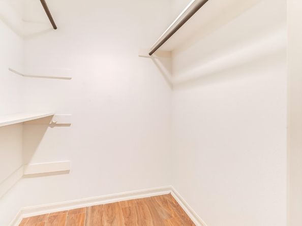 2829 Timmons Lane 167, Houston TX 77027