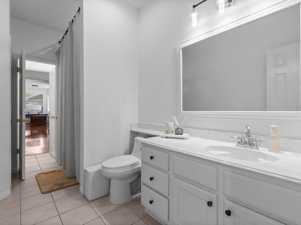 2 Quiet Oak Drive, The Woodlands TX 77381