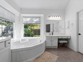 2 Quiet Oak Drive, The Woodlands TX 77381