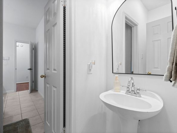 2 Quiet Oak Drive, The Woodlands TX 77381