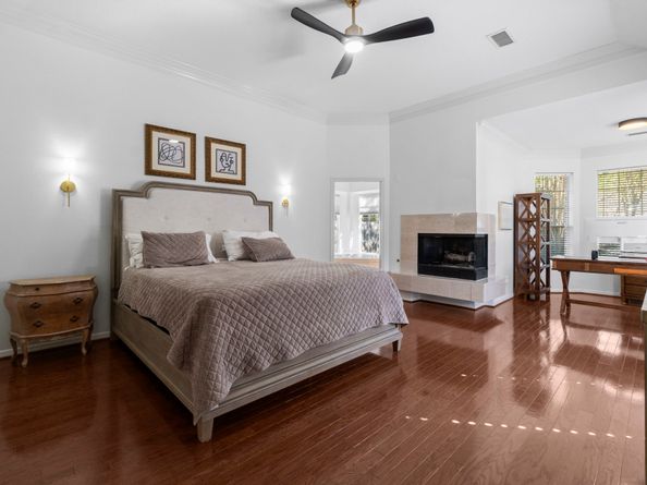 2 Quiet Oak Drive, The Woodlands TX 77381