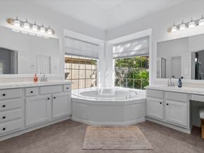 2 Quiet Oak Drive, The Woodlands TX 77381