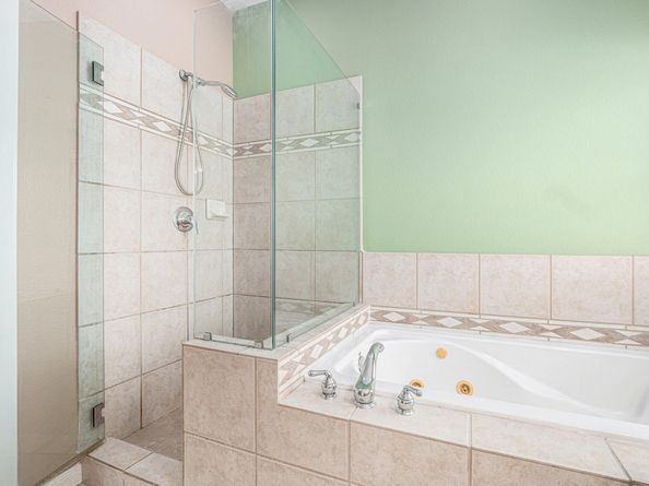 2402 Calumet Street B, Houston TX 77004