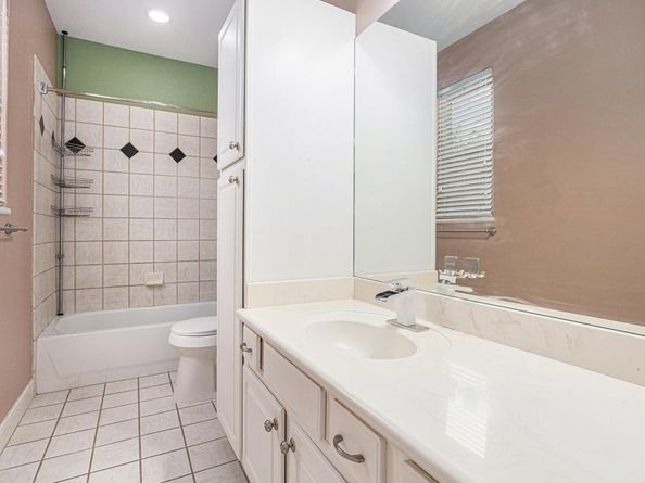 2402 Calumet Street B, Houston TX 77004