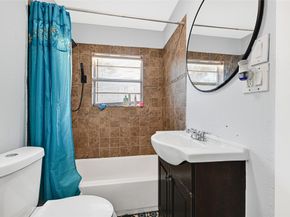 7917 Nashville Street, Houston TX 77028