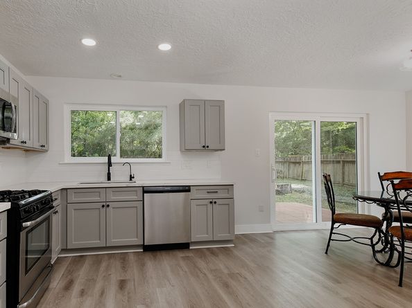 3 Meadow Beauty, The Woodlands TX 77381