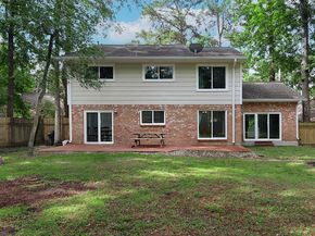 3 Meadow Beauty, The Woodlands TX 77381