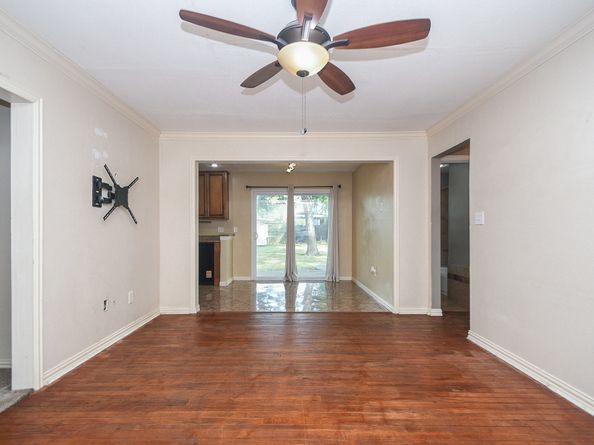 5710 Cherry Street, Houston TX 77026