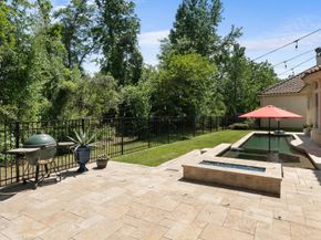 22 Johnathan Landing Court, The Woodlands TX 77389