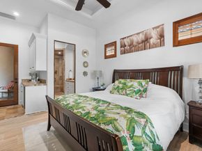 22 Johnathan Landing Court, The Woodlands TX 77389