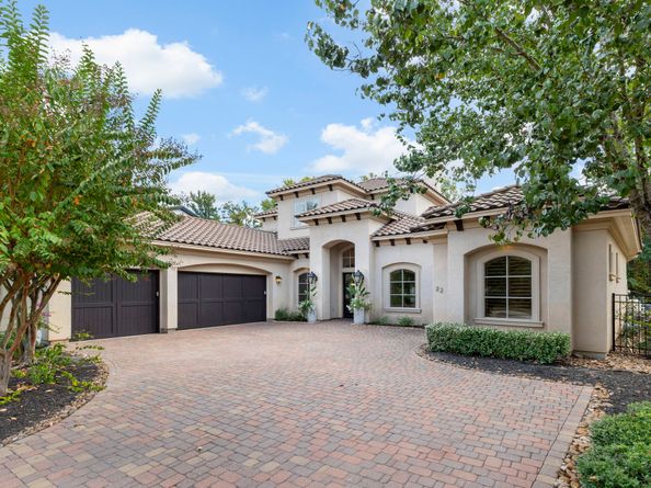 22 Johnathan Landing Court, The Woodlands TX 77389