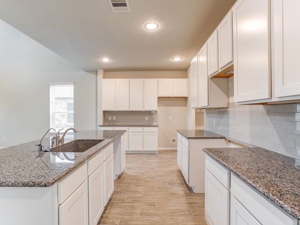 2012 Sugarberry Gully Lane, Conroe TX 77301